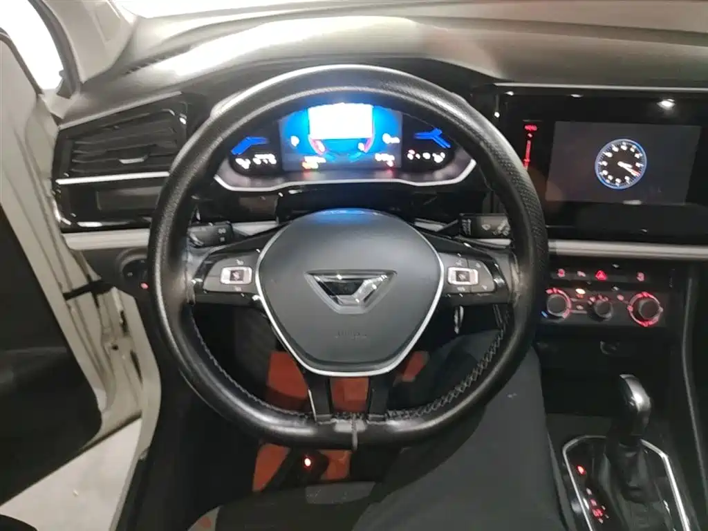 Jetta VS7