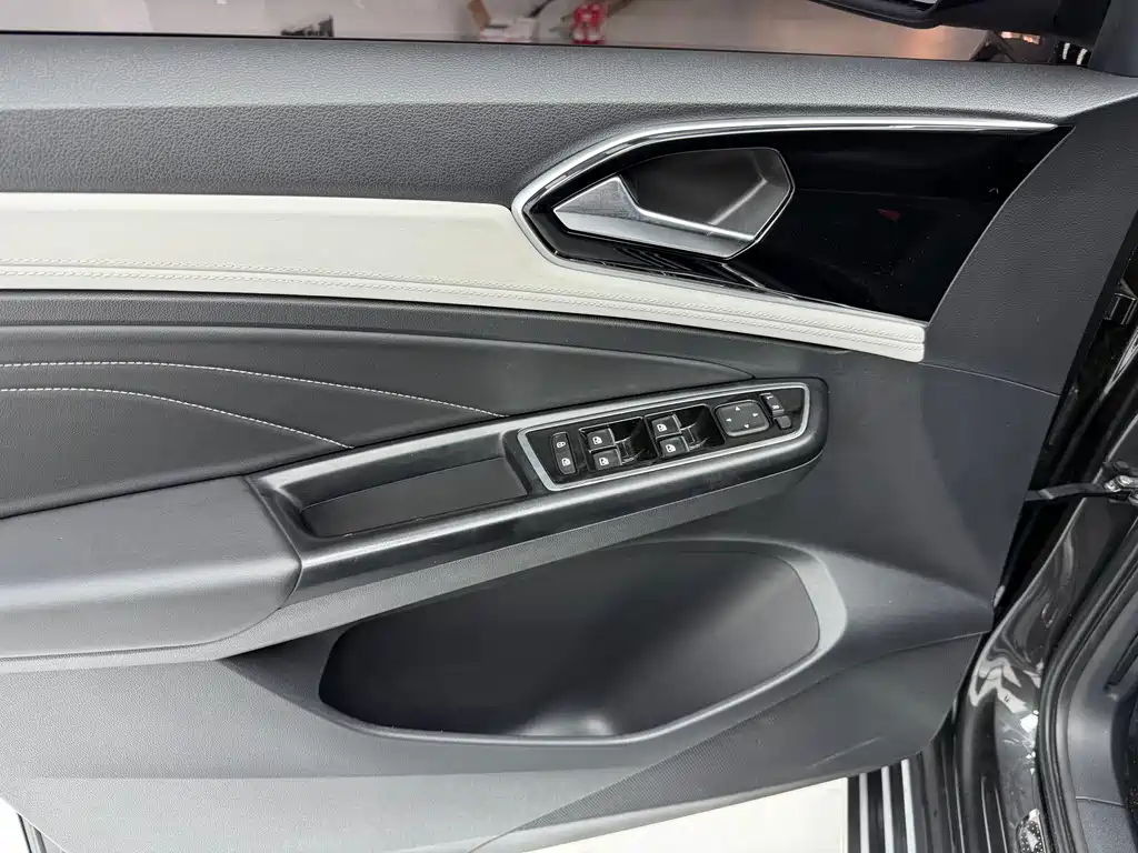 Jetta VS5
