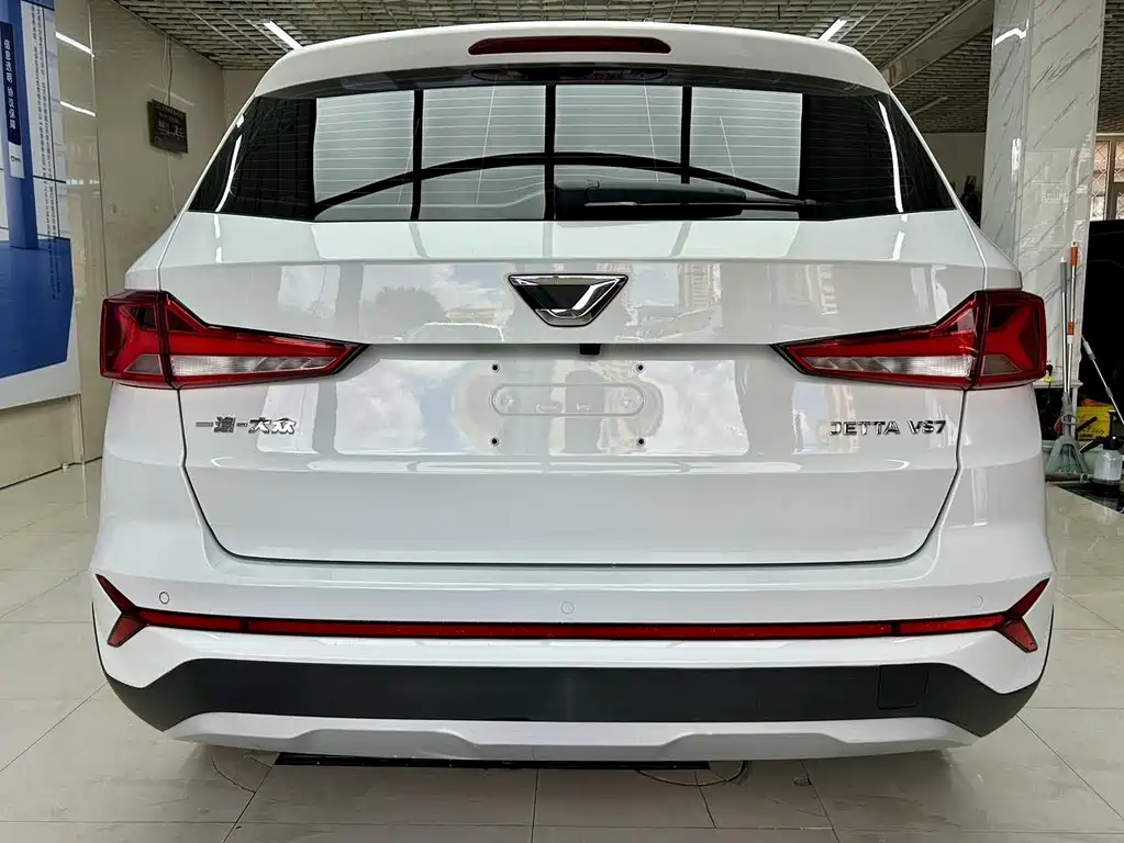 Jetta VS7