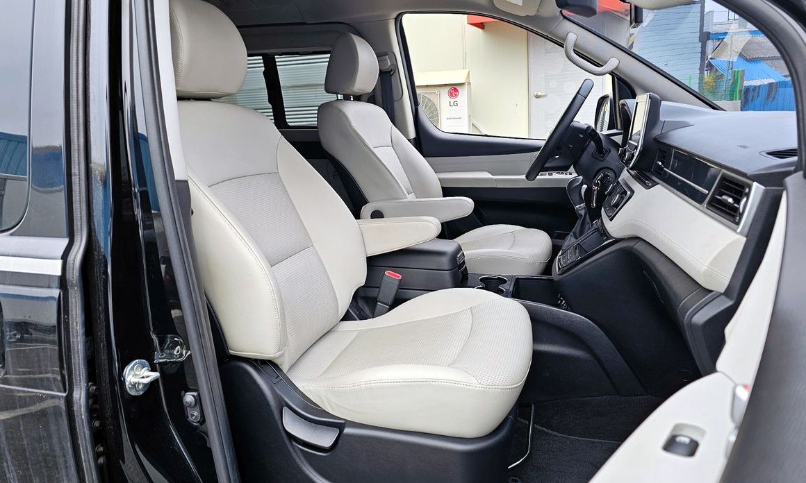 Hyundai Starex