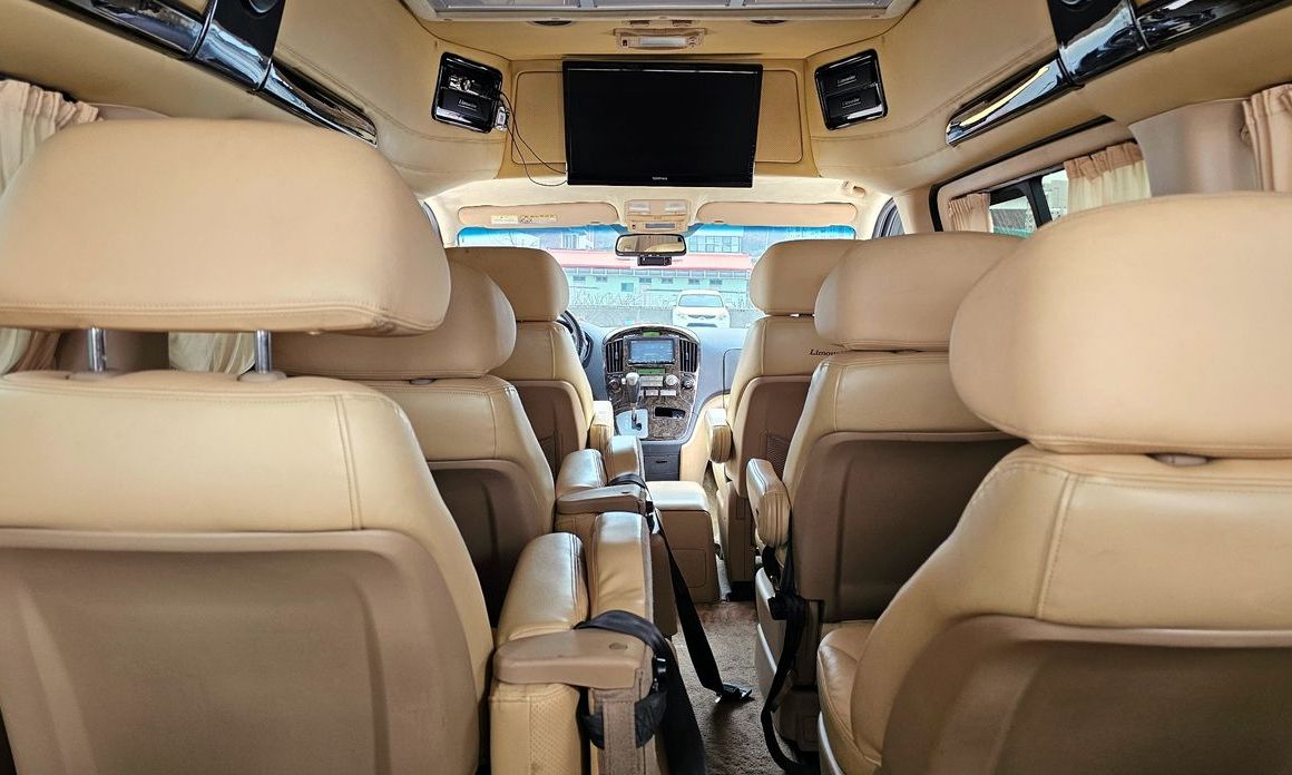 Hyundai Starex