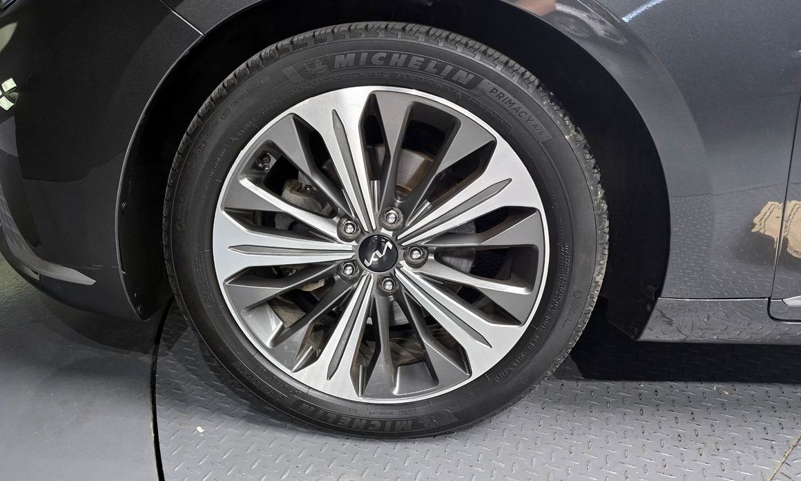 Kia K8