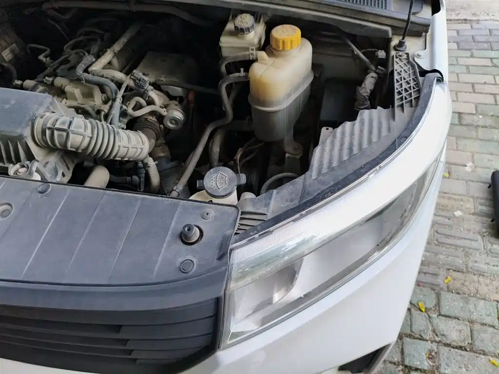 Wuling Hongguang PLUS