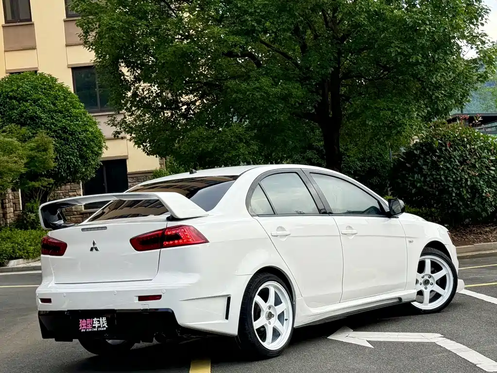 Mitsubishi Lancer EX