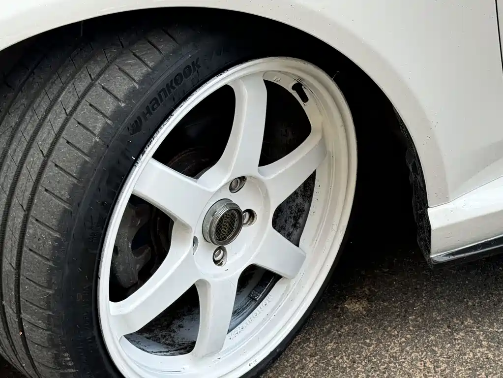Mitsubishi Lancer EX