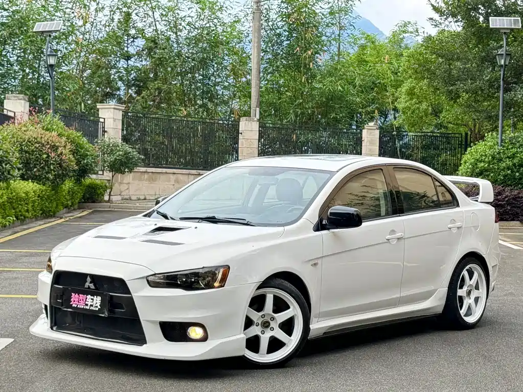 Mitsubishi Lancer EX