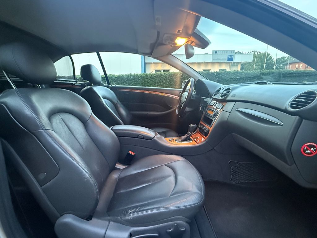Mercedes-Benz CLK 200