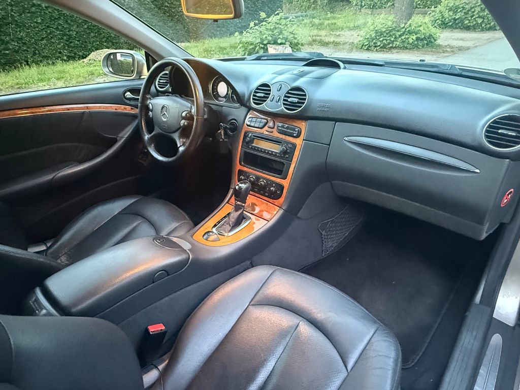 Mercedes-Benz CLK 200