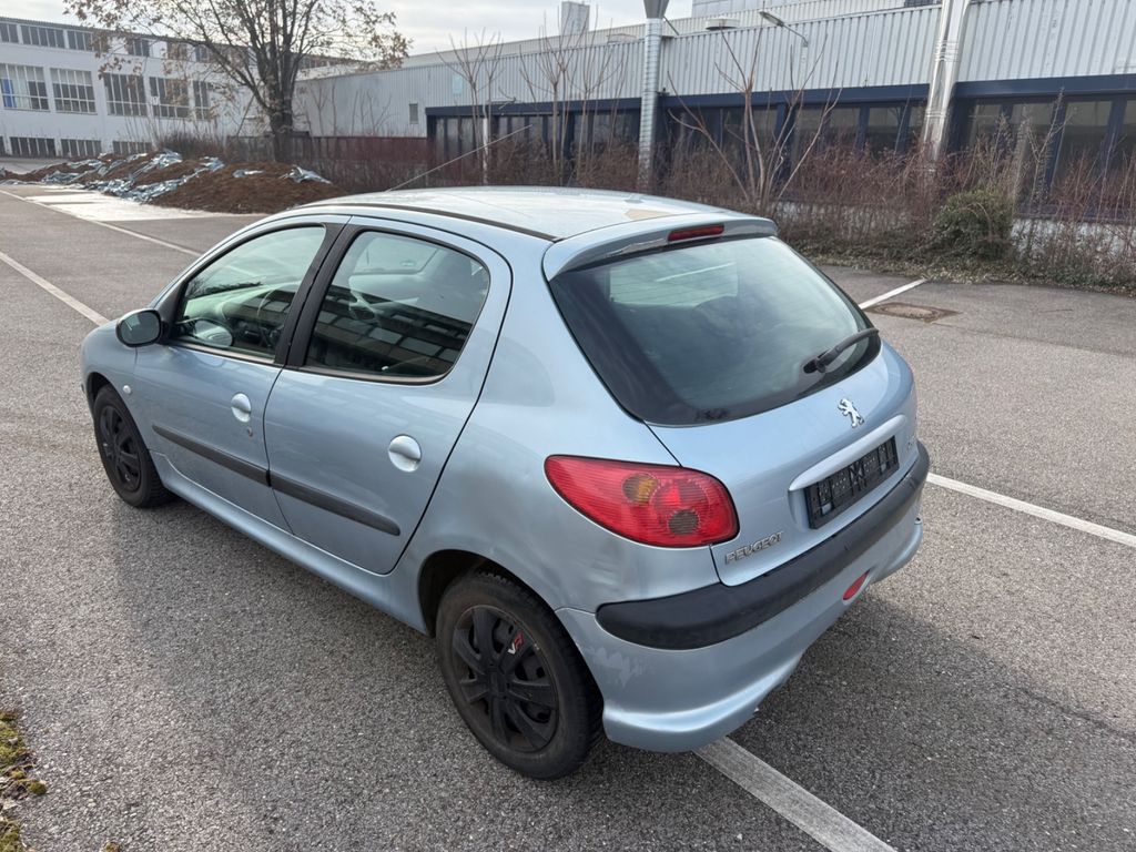 Peugeot 206