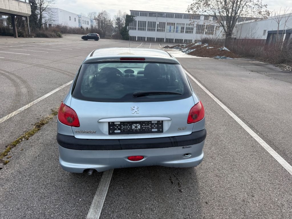 Peugeot 206