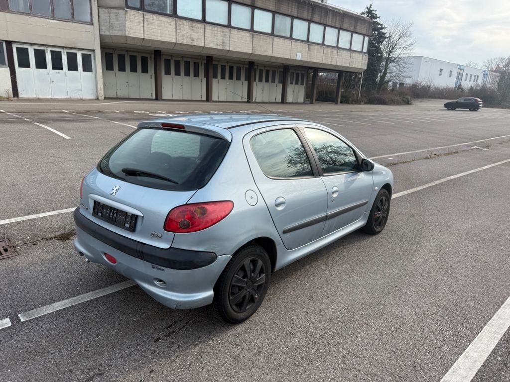 Peugeot 206