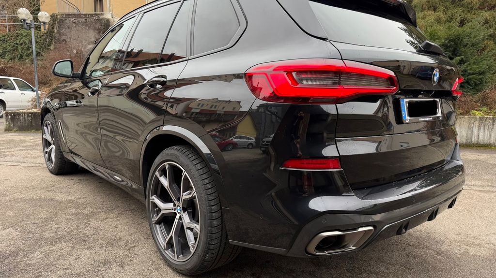 BMW X5 M50