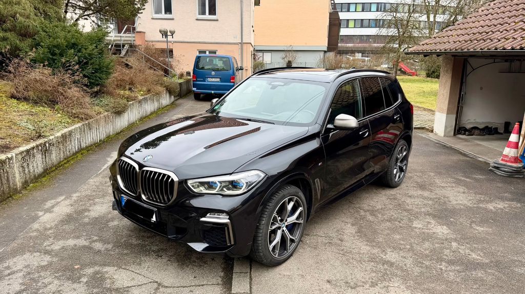 BMW X5 M50