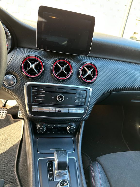 Mercedes-Benz A 45 AMG
