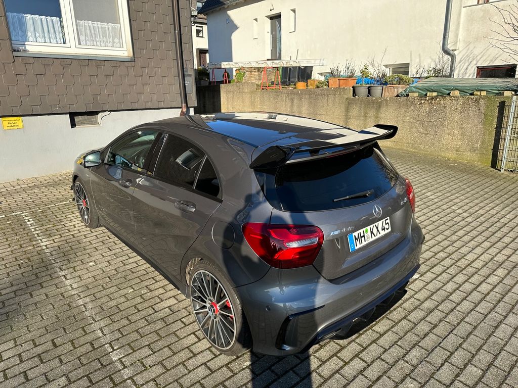 Mercedes-Benz A 45 AMG