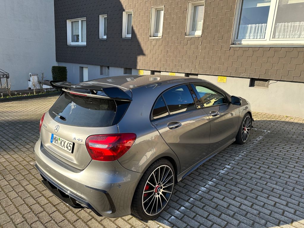 Mercedes-Benz A 45 AMG