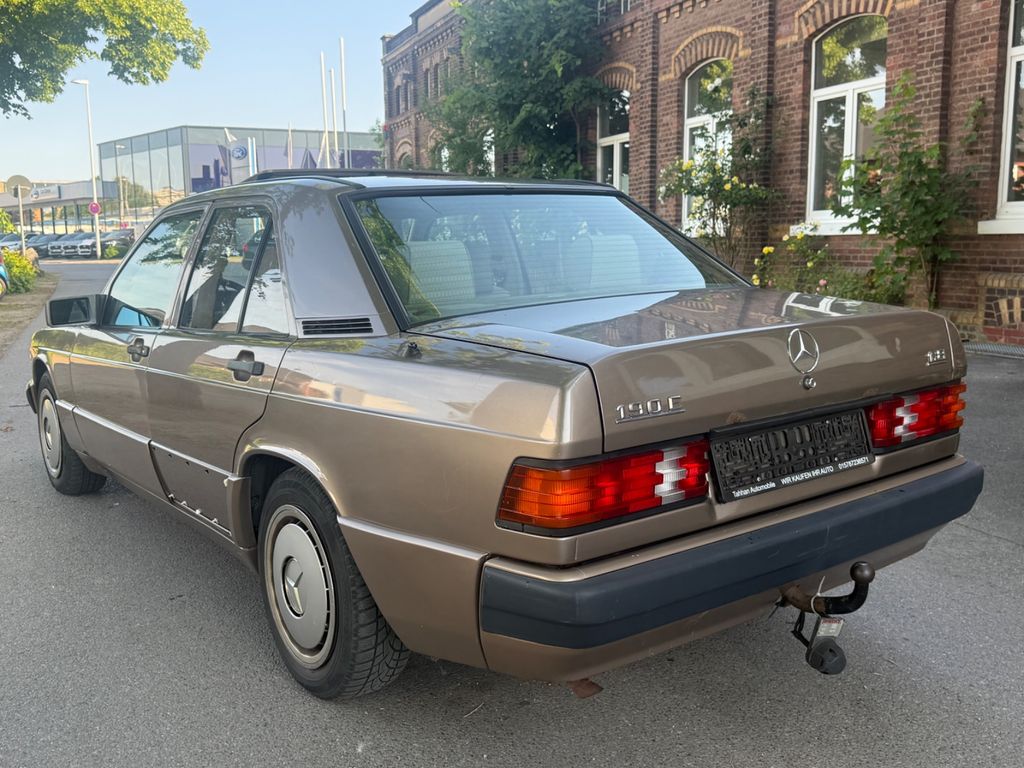 Mercedes-Benz 190