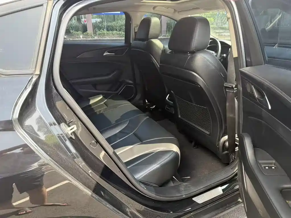 Hongqi Hongqi H5