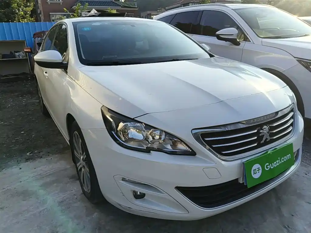 Peugeot 408