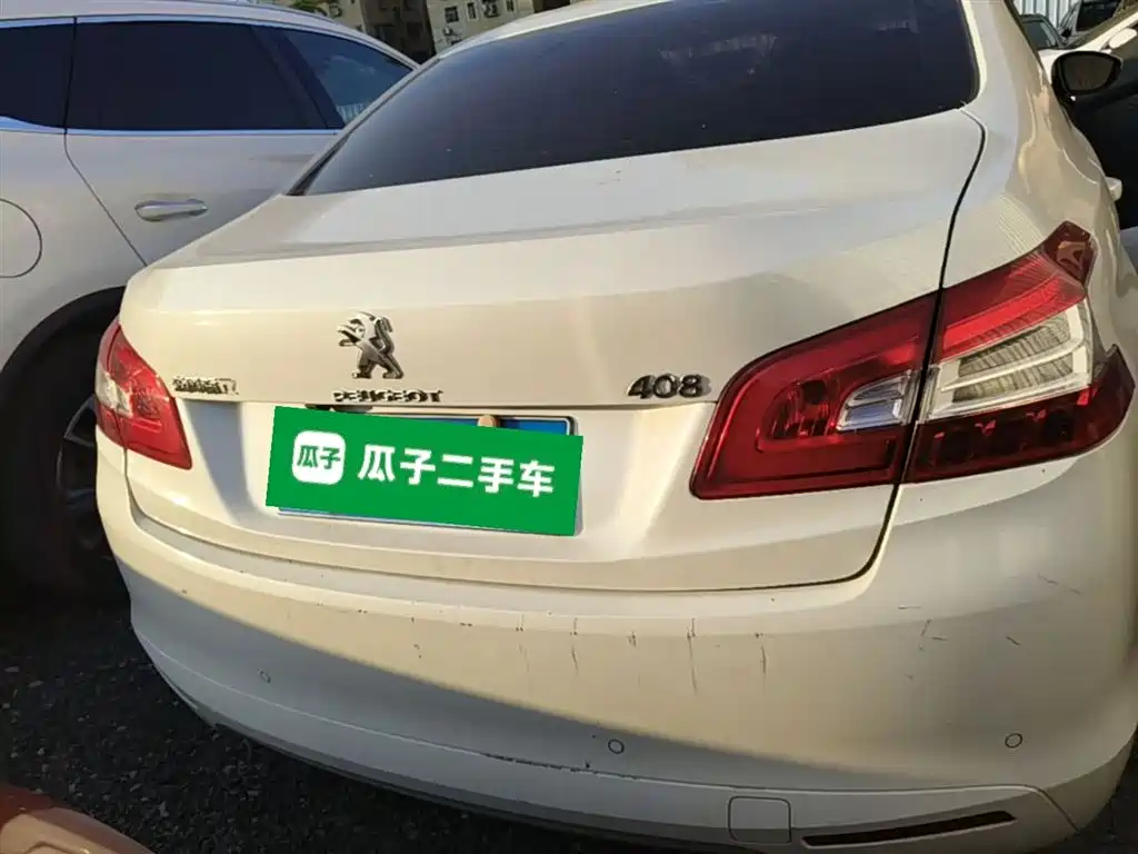 Peugeot 408