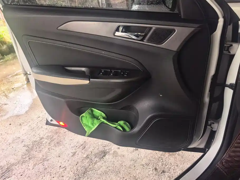 Changan CS35