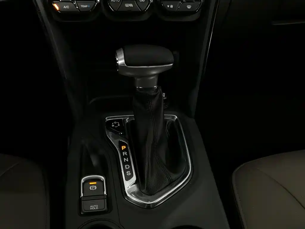 GAC Motor Trumpchi GS4