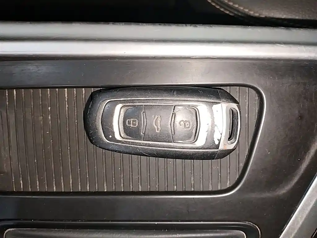Geely Vision X6