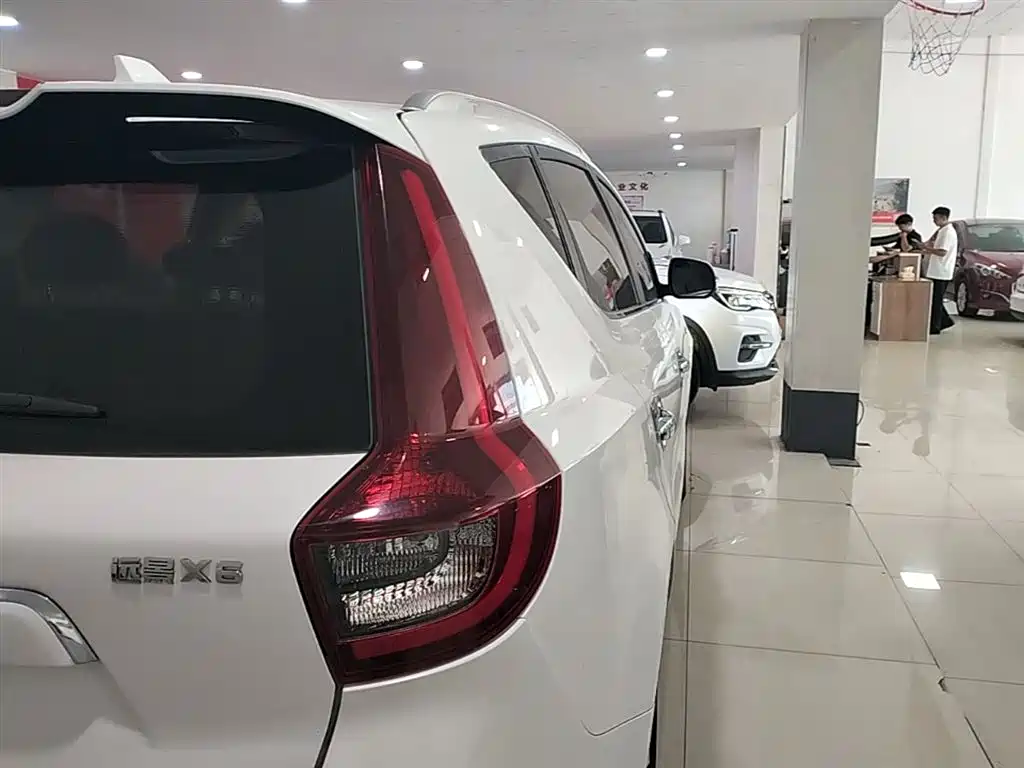 Geely Vision X6