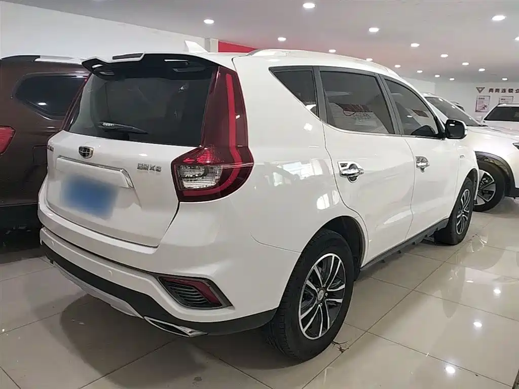 Geely Vision X6