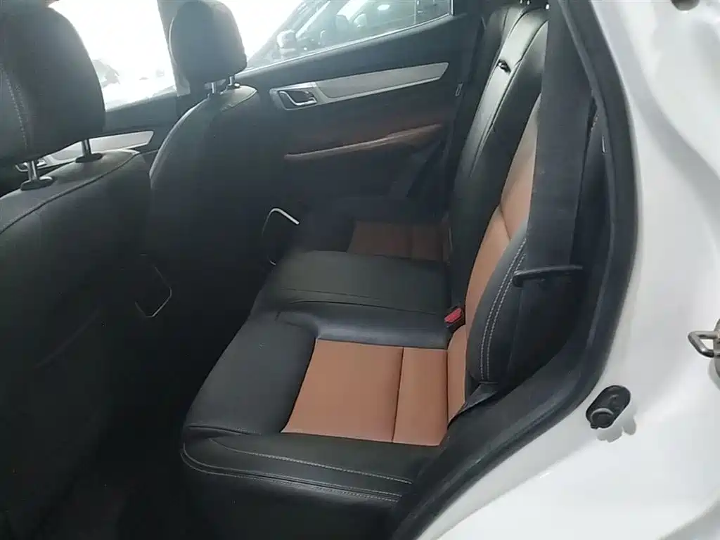 Geely Vision X6