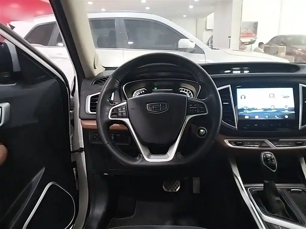 Geely Vision X6