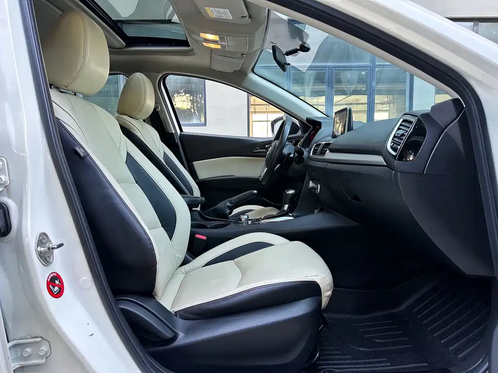 Mazda 3 Axela
