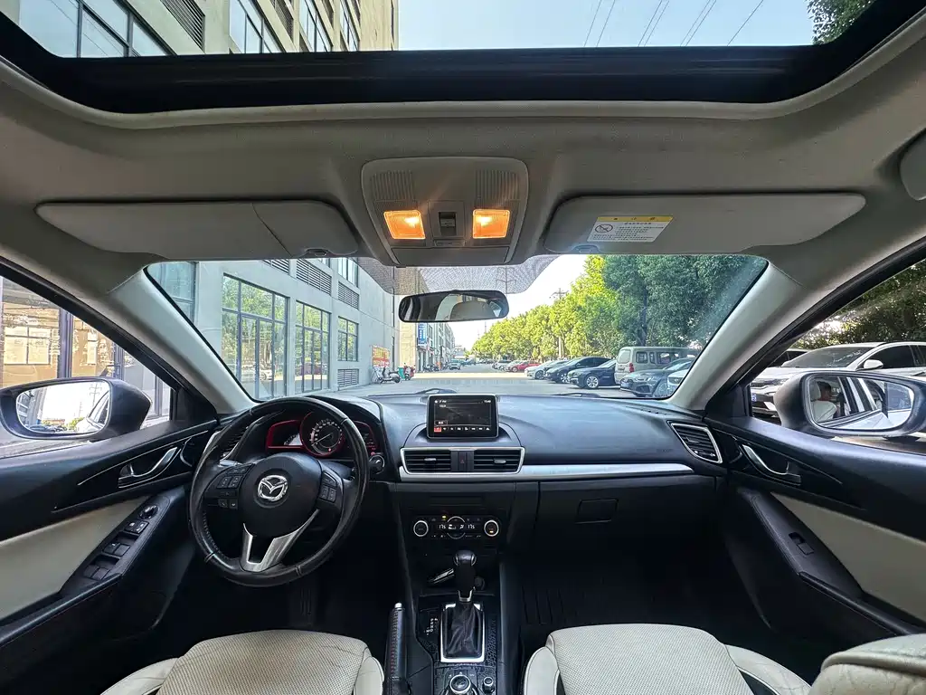 Mazda 3 Axela
