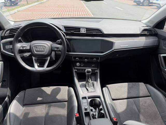 Audi Audi Q3