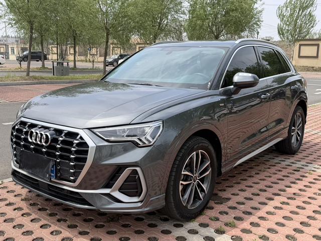 Audi Audi Q3