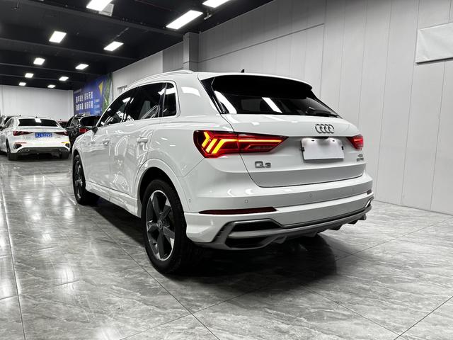 Audi Audi Q3