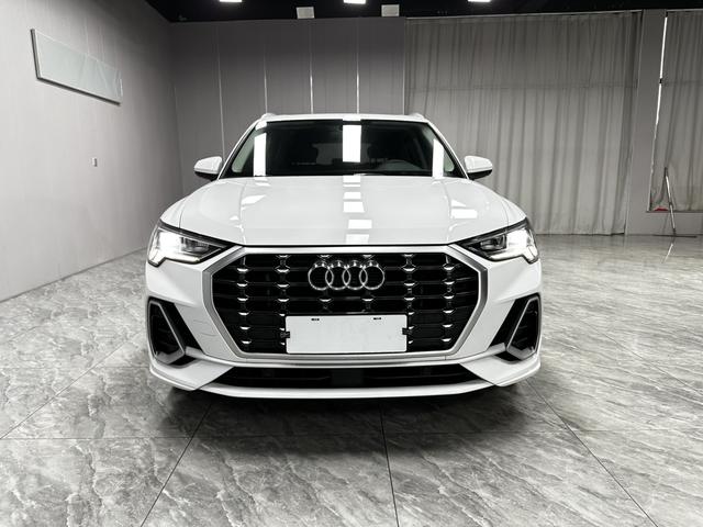 Audi Audi Q3