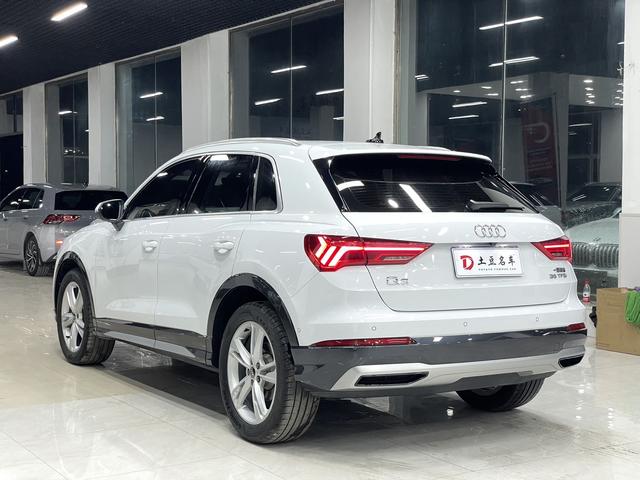 Audi Audi Q3