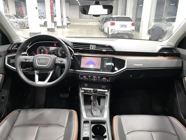 Audi Audi Q3