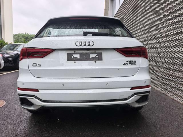 Audi Audi Q3
