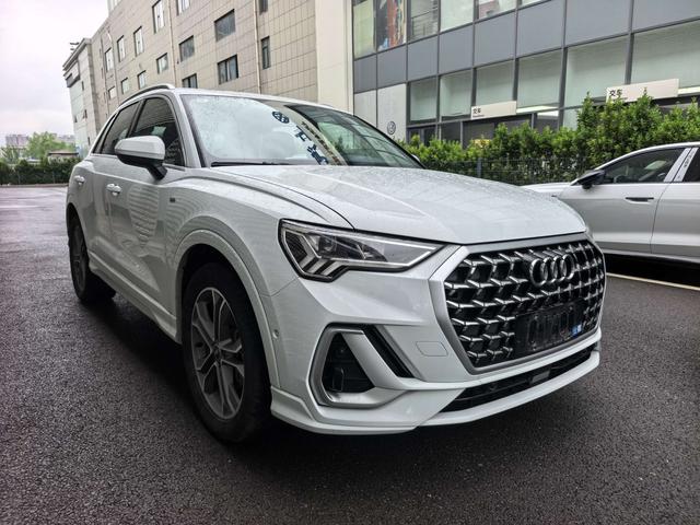 Audi Audi Q3