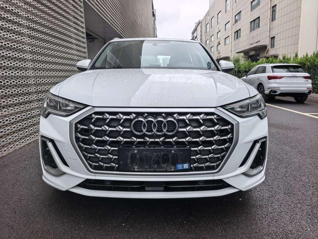 Audi Audi Q3