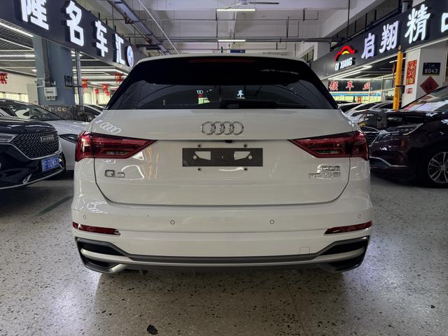 Audi Audi Q3