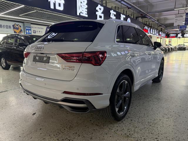 Audi Audi Q3