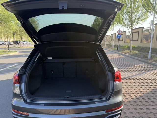 Audi Audi Q3