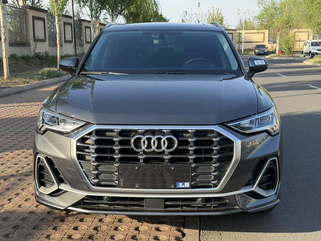 Audi Audi Q3