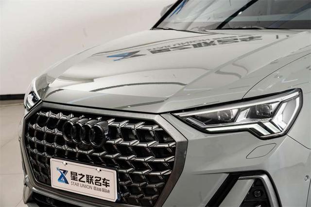 Audi Audi Q3