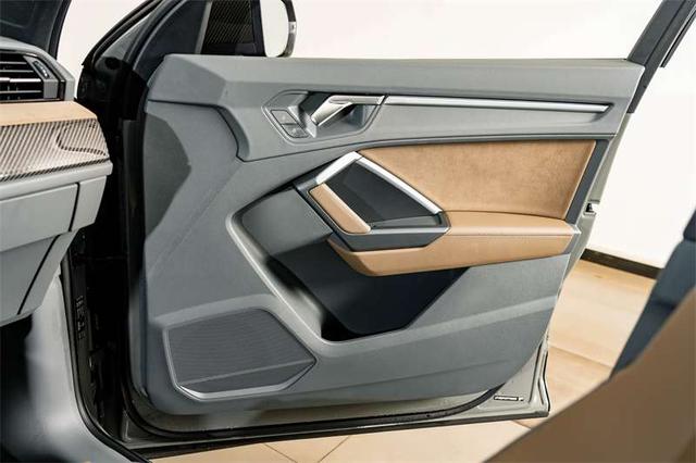 Audi Audi Q3