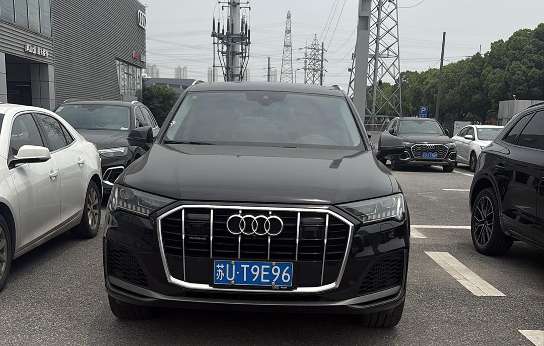 Audi Audi Q7