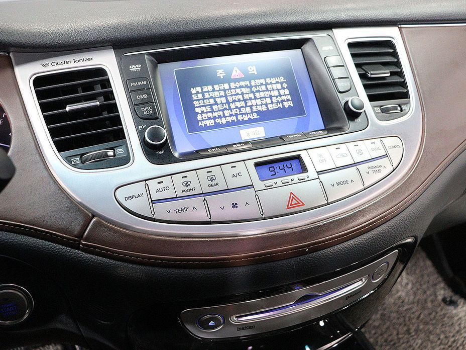 Hyundai Genesis